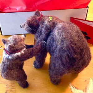 Needle Felted Grizzly Bear Mama and Cub Made-to-Order, Woodland Animal, Fiber Art, One of a Kind, Unique, Nature Decor image 6