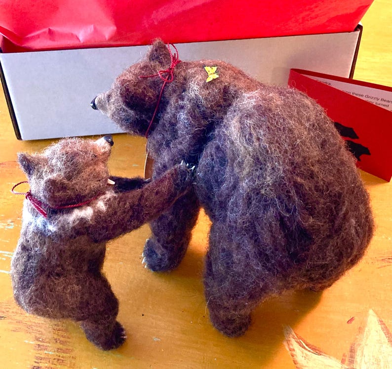 Needle Felted Grizzly Bear Mama and Cub Made-to-Order, Woodland Animal, Fiber Art, One of a Kind, Unique, Nature Decor image 6
