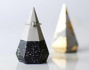 gifts for newly engaged woman