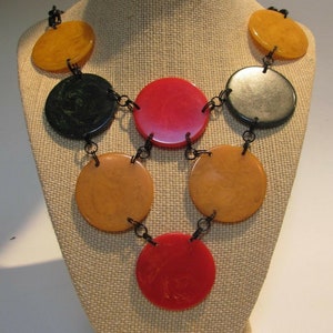 Vintage MultiColor Authentic BAKELITE Bib NECKLACE Plastic Celluloid Link-Chain