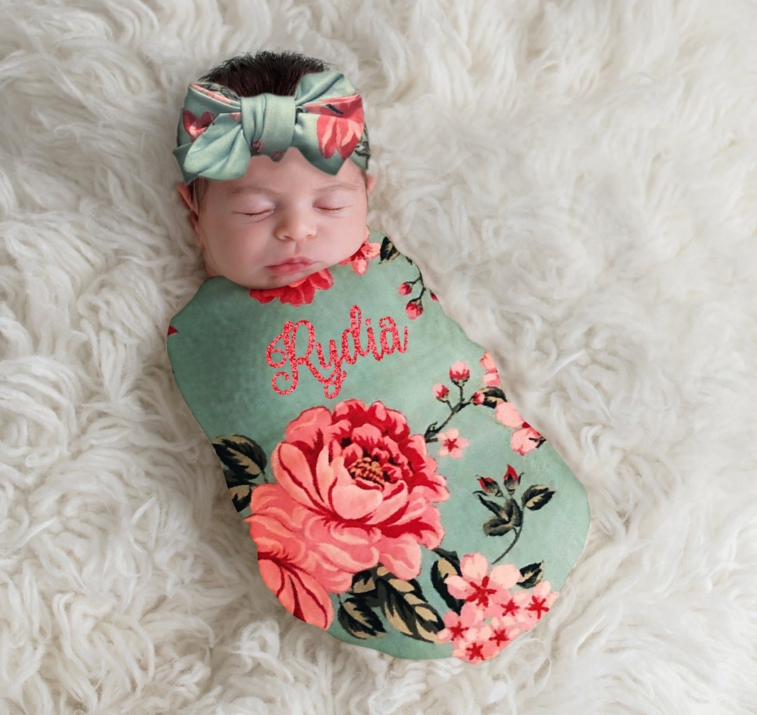 Swaddle Set Girl With Name Newborn Personalized Photoshoot Etsy