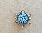 RWBY Inspired Weiss Schnee Snowflake Pendant (Lead, nickel, and cadmium-free)