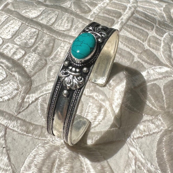 Traditional silver Bracelet from Nepal FILIGREE with Turquoise