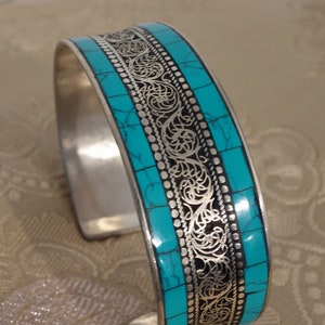 Beautiful wide SILVER bangle from Nepal with turquoise, filigree handwork