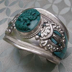 Beautyful Bangle from Nepal with Ganesh and Turquoise