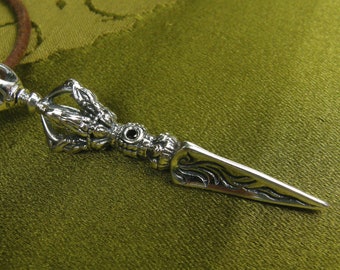 Besonders schöner und feiner PHURBA Anhänger mit Onyx aus NEPAL, 925er Silber
