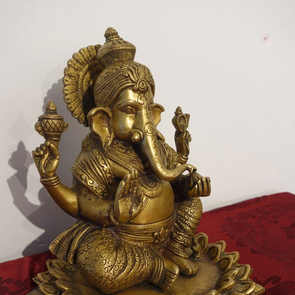 Ancienne statue de Ganesha à 4 bras en laiton du Népal 3,9 kg