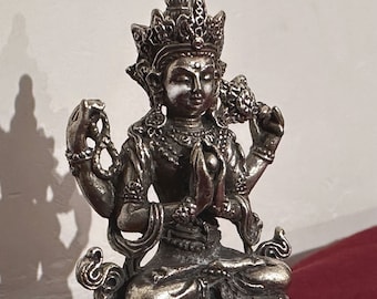 OLD Tibet. Miniature Avalokiteshvara, Chenrezig Statue in SILVER