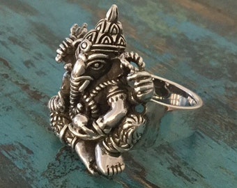 Beautyful Ganesha Ring handmade in Nepal, in 925 solid Silver