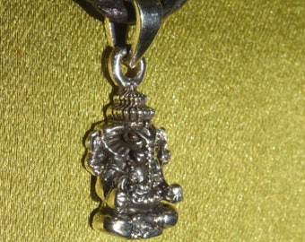 Wonderful solid 925 SILVER Buddha-GANESHA AMULET - pendant from Nepal