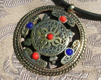 Beautiful amulet pendant from Nepal, Kalachakra Mandala