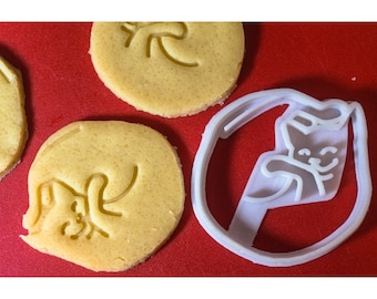 Cat cookie cutter | cat mom | crazy cat lady | cookie stamp | custom cookie cutter | cat mold | kawaii cat | sugar cookie | cookie stencils