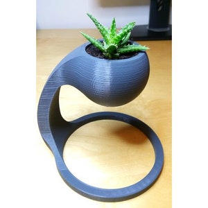 Planter with stand | hanging indoor planter | wall planter | large planter | small planter | face planter | skull planter | cute planter