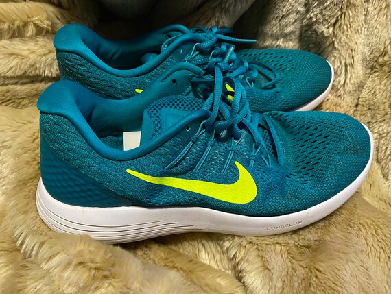 nike lunarlon running shoes