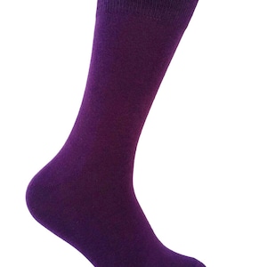 Men&#39;s Dark Purple/Plum Solid Color Dress Socks