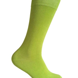 Men&#39;s Lime Green Solid Color Dress Socks