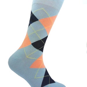 Men&#39;s Light Blue/Navy Blue/Peach Argyle Dress socks