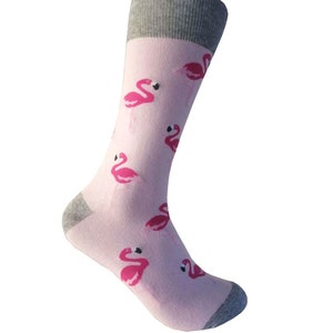 Men&#39;s Light Pink With Bright Pink Color Novelty Fancy Design Flamingo Pattern Mid-calf Dress Socks