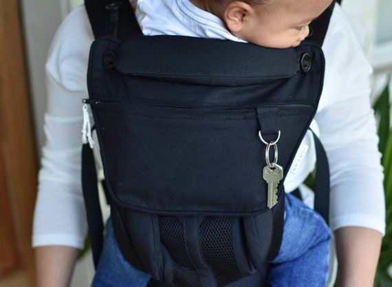 ergobaby zippered pouch