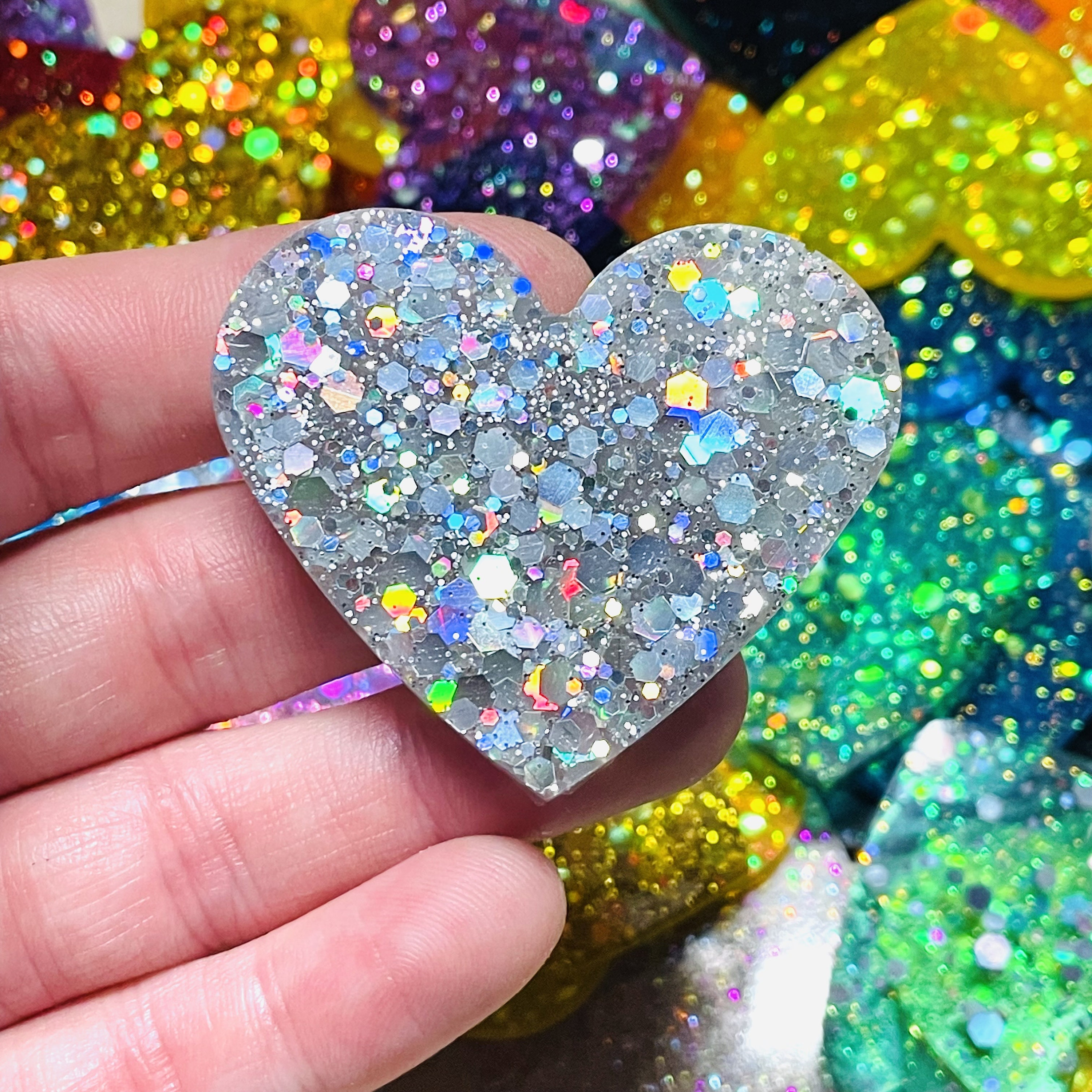 Large Resin Glitter Hearts - Etsy
