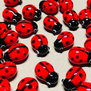 E-outstanding 100-Pack Wooden Ladybug Stickers 3D Micro Red Ladybird  Flatback Self-Adhesive Stickers DIY Wedding Scrapbook Craft