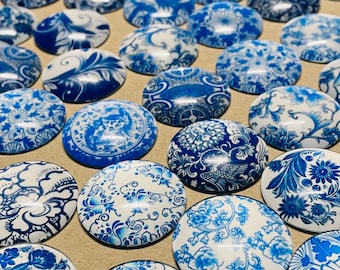 10 Round Glass Cabochons