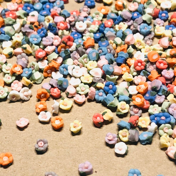 40 Tiny Porcelain Flower Cabochons