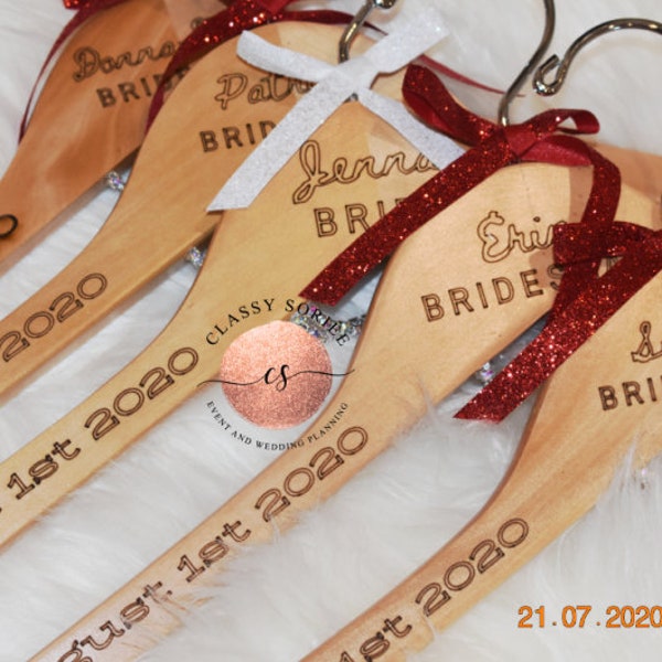 Wedding hangers | Wedding hangers with bow | engraved hanger | Hanger decal | Personalized hanger | Classy Soirée