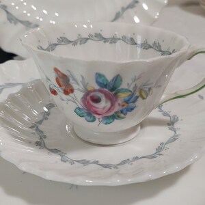 ROYAL DOULTON &quot;The Chelsea Rose&quot; collection