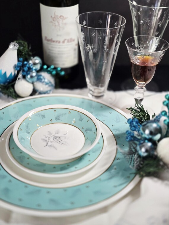 WEDGWOOD "Westover" 18 pcs., c.1952