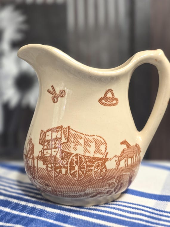 WALLACE CHINA Westward Ho "Chuckwagon" Syrup Pitcher, date code 3-V, Western Cowboy Diner Ware, mint