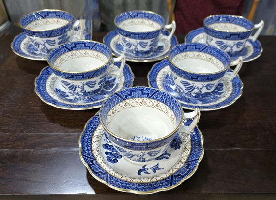 BOOTHS "Real Old Willow" Oversized Cups with Saucers,  A8025