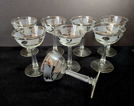 Set of 8 LIBBEY Silver Leaf Champagne Glasses
