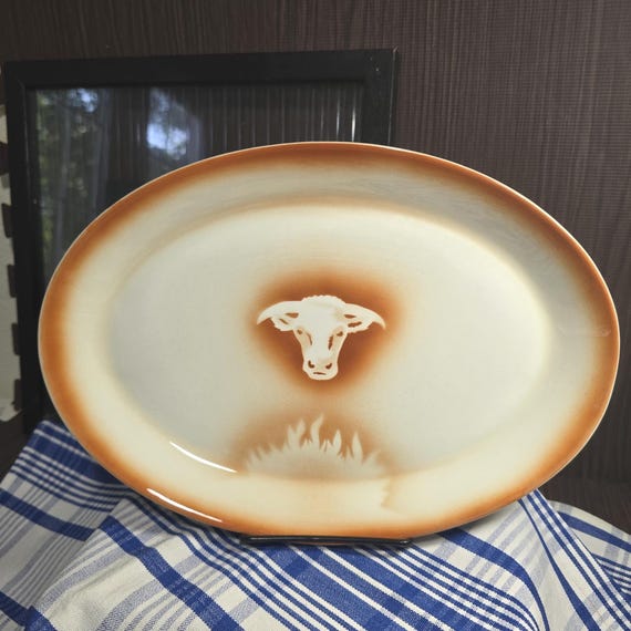 Syracuse China “Syralite” Western Longhorn Large Oval Entrée Plate – 11.5″ – March 1972 (3‑L) – Ranch Style Steakhouse Ware