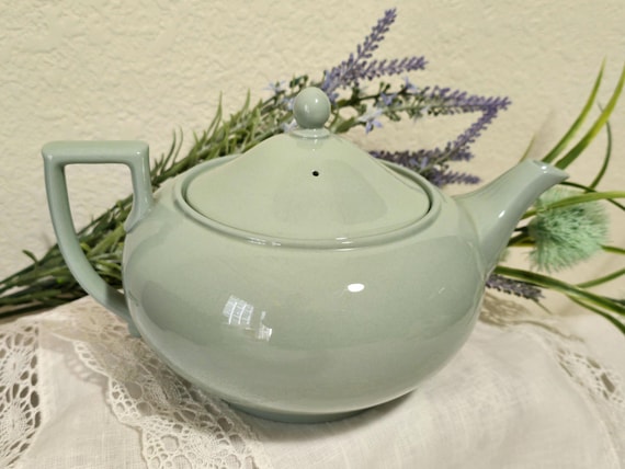 WEDGWOOD "Celadon" Teapot c. 1950s