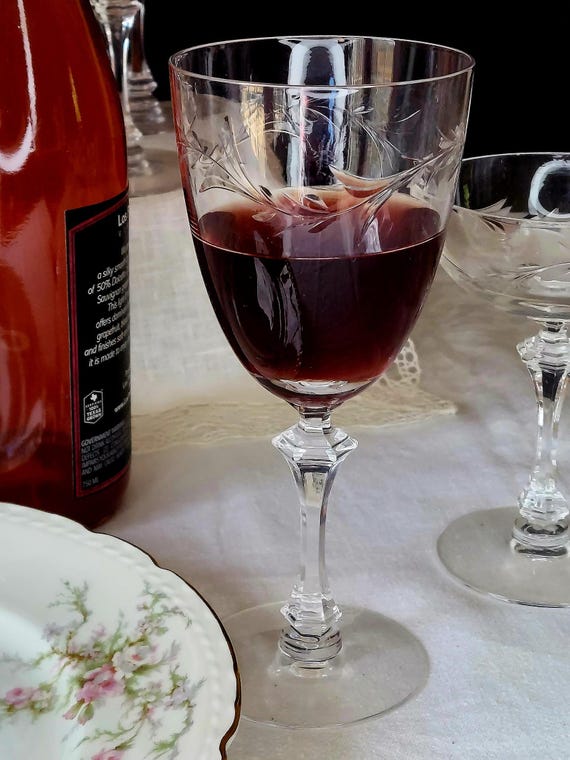 Set of 8 TIFFIN-FRANCISCAN goblets "Dolores" c. 1950s