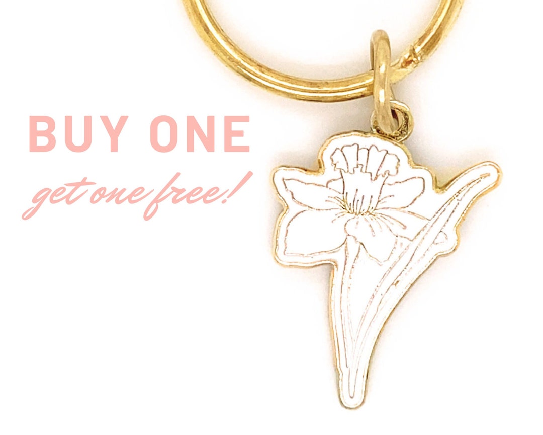 December Birth Flower Enamel Keychain narcissus - Etsy