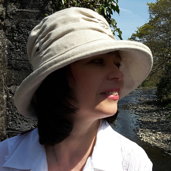 Linen sun hat in five colours, travel hat, womens ruched summer hat in linen