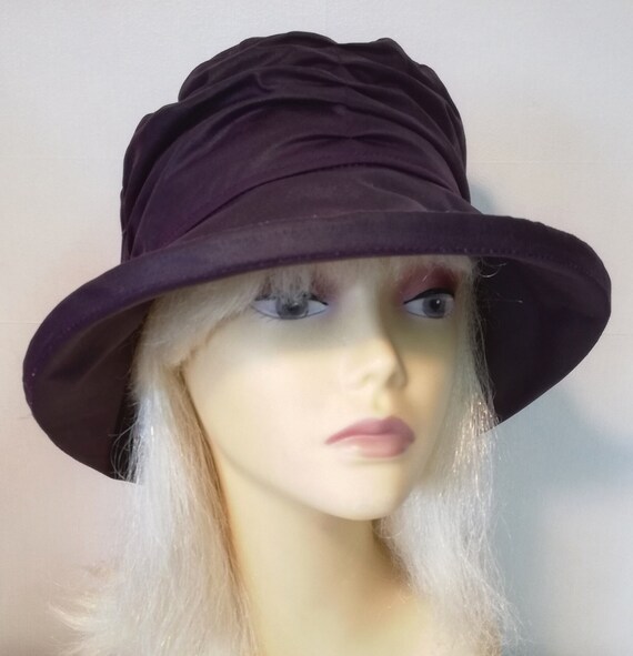 Purple Rain Hat for Ladies Blackcurrant 