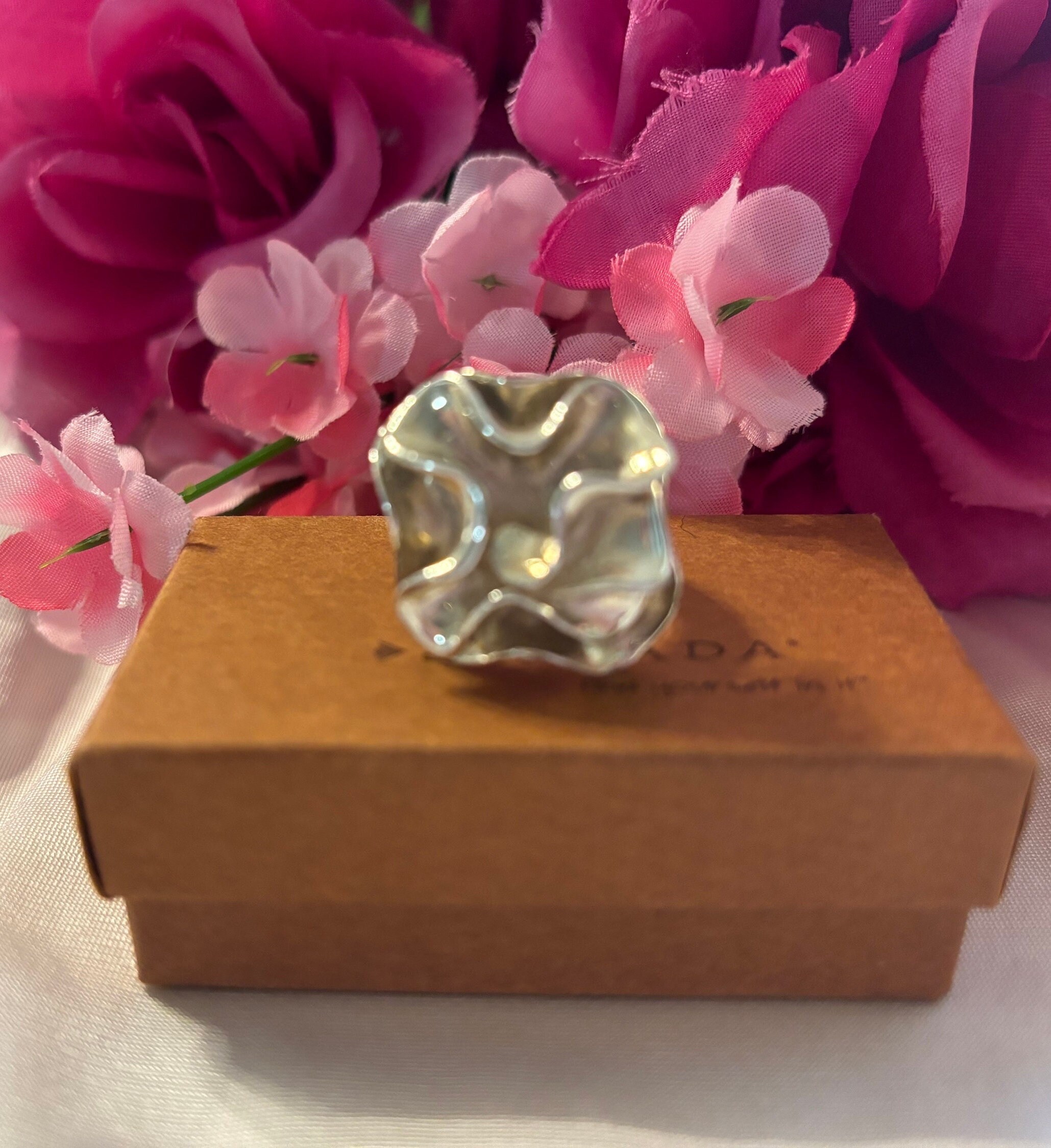 Silpada Sterling Silver ‘Flowers in Bloom’ Statement Ring R1809