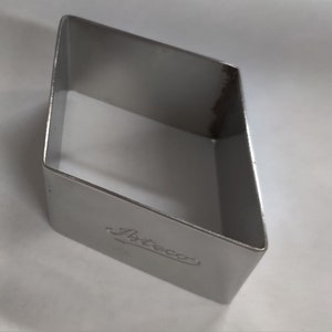 ATECO 4908 - Diamond Food Form - Stainless Steel - 3-1/2