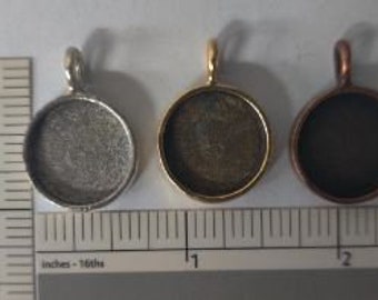 Nunn Bezels Pendants - Small Round, Square (3 colors)