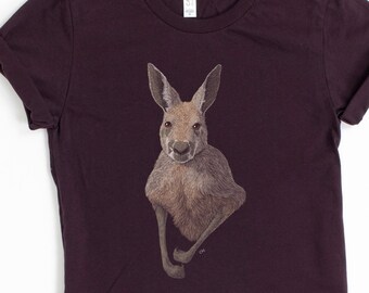 Kangaroo Shirt / Kangaroo / Kangaroo Gift / Kangaroo T-Shirt / Kangaroo TShirt / Australia Shirt / Kangaroo Lover Gift / Australian Kangaroo