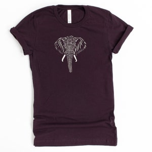 Elefant Shirt / Afrikanischer Elefant / Elefant T-Shirt / Elefant Geschenk / Elefant Liebhaber / Natur / Wild Rot