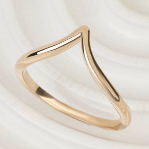 14k Gold Wishbone Ring, Solid Gold Chevron Stacking Ring, Curved Wedding Band, Womens V Shaped Ring, Stackable Thin Gold Band, Contour Ring