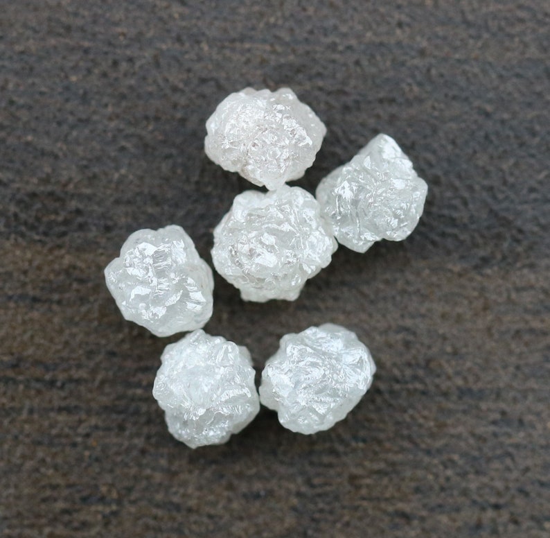 Raw Stone 3.90 Carat Snow White Color Irregular Shape Rough Diamonds 6 pcs
