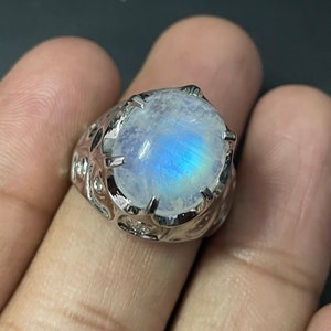 レインボー ムーンストーン ボヘミアン リング - レインボー ムーンストーン スターリング シルバー リング ステートメント リング - ミニマリスト ジェムストーン ジュエリー ギフト 6 月の誕生石