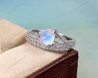 Rainbow Moonstone Ring,925 Sterling Silver, trillion Cut, Natural Moonstone, June Birthstone,Wedding,Engagement,Birthstone,
