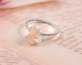 Raw Crystal Quartz Ring - Quartz Silver Ring - Healing Crystal Ring - Birthstone Ring - Rock Crystal Quartz Jewelry - Quartz Jewelry - Gifts