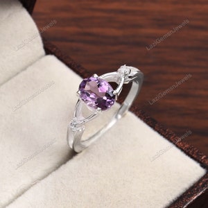 Natural Amethyst Ring Adjustable Ring Womens Amethyst Jewellery Minimalist Ring Modern Style 925 sterling silver